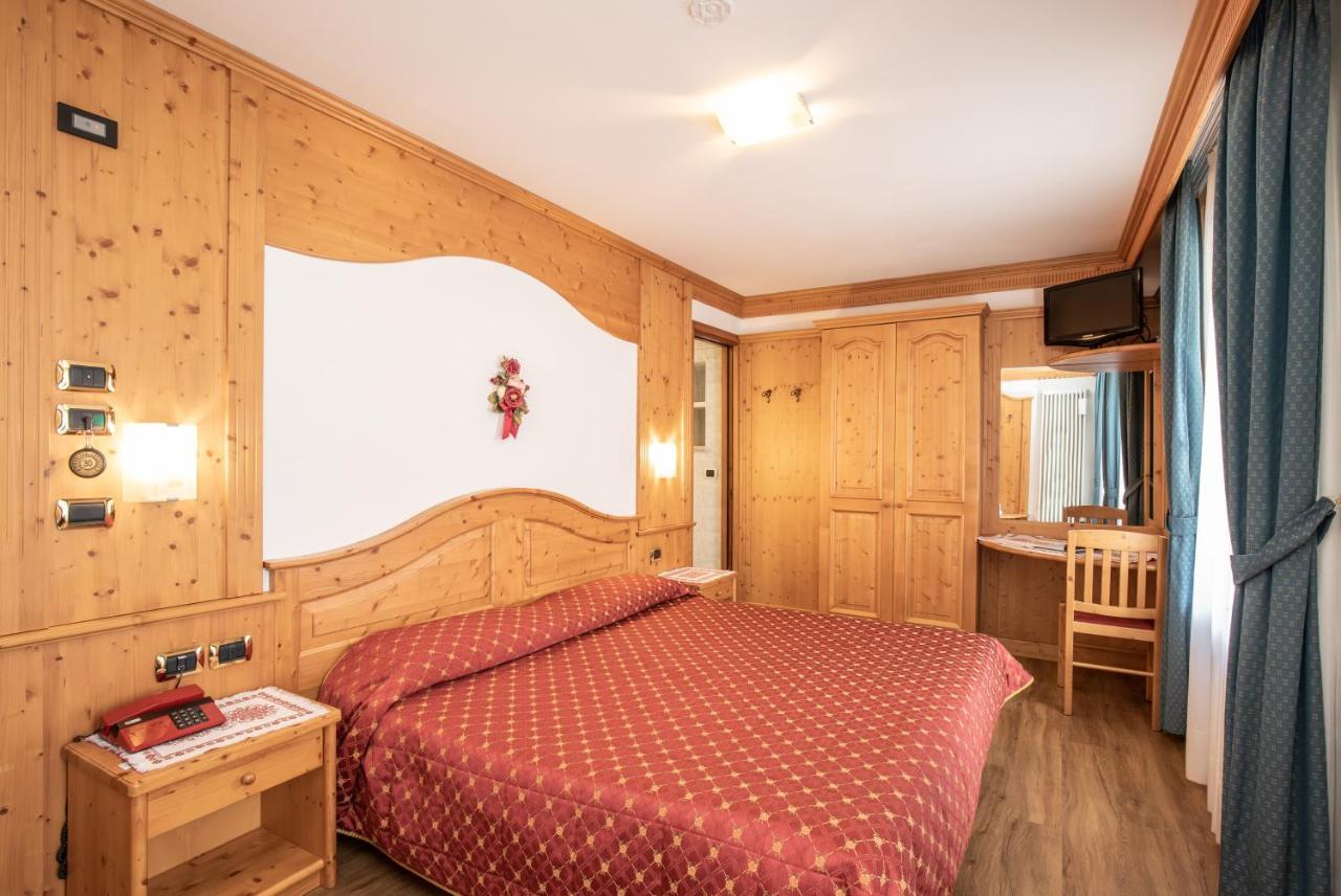 Hotel San Martino San Martino Di Castrozza Exterior photo